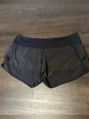 Lululemon Speed Up Low Rise 2.5 Sz 8